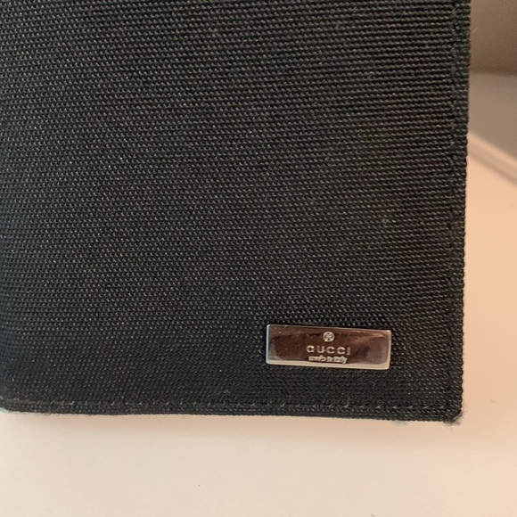 Authentic Gucci 4-slot card holder wallet - Picture 2 of 7